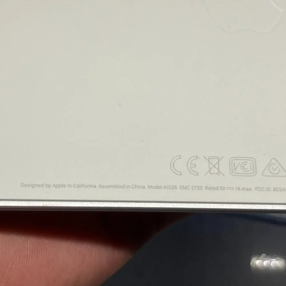 Beautiful Apple Magic Trackpad 2 (A1535) - MK2D3AM/A (Lightning Port)